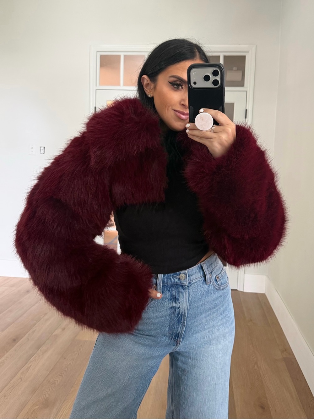 Akira LEILA ULTRA CROP FAUX FUR IN BURGUNDY small - Picture 3 of 5